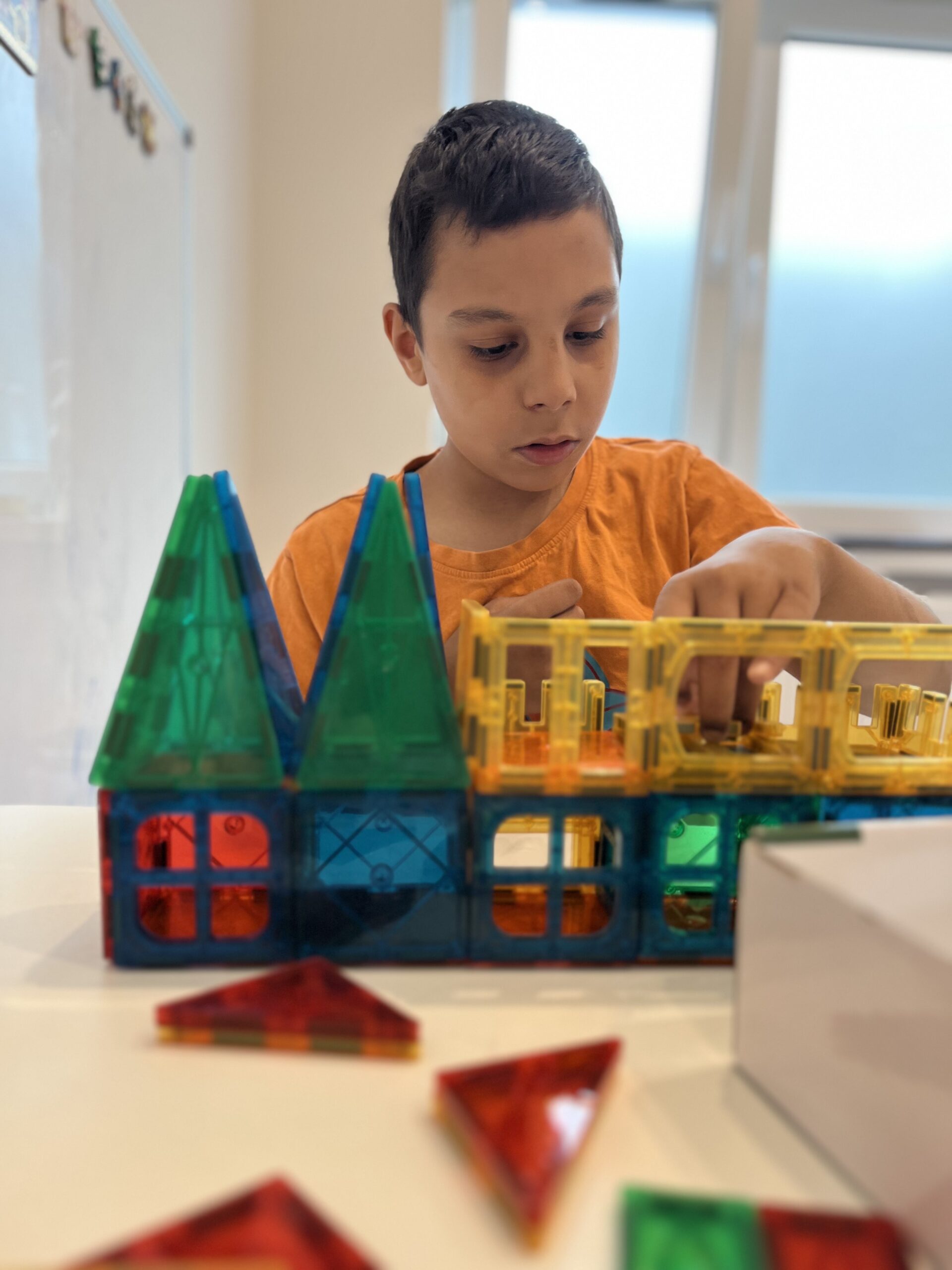 James rozwija swoją komunikację